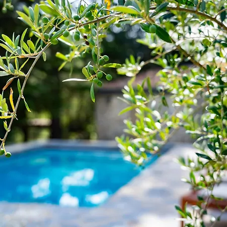 Villa Collection Sojourn - *